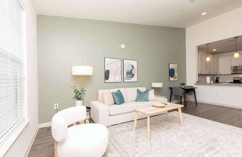 Seven Springs Apartment | The Nashville I Vibe 8770