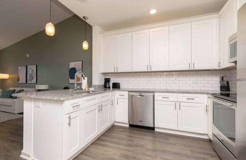 Seven Springs Apartment | The Nashville I Vibe 8770