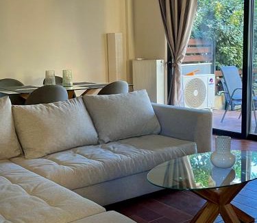 Nea Makri House | The Nea Makri Hideaway