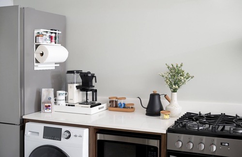 Near West Side Apartment | The Neighborhood Hotel - Little Italy Two Bedroom - ADA