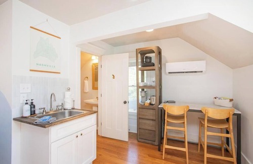 Lockeland Springs House | The Nest: East Nash Studio