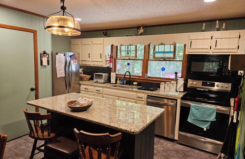 Unaka Cabin | The Nest is Best in Bear Paw, Murphy, NC.