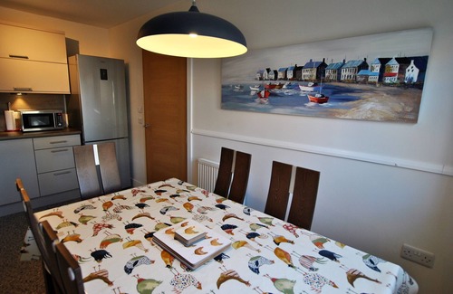 Anstruther Apartment | The Neuk- contemporary coastal apartment