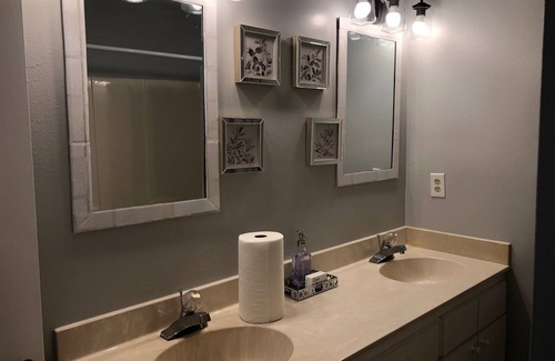 Monticello House | The newly renovated Serenade Oaks Country Home is beautifully designed!