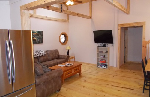 Rising Fawn Cabin | The Newly Renovated Treehouse Cabin with Incredible Views and Hot Tub
