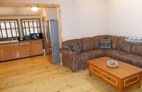 Rising Fawn Cabin | The Newly Renovated Treehouse Cabin with Incredible Views and Hot Tub
