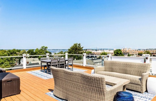 Fifth Ward House | The Newport Lofts - 617 Thames Street