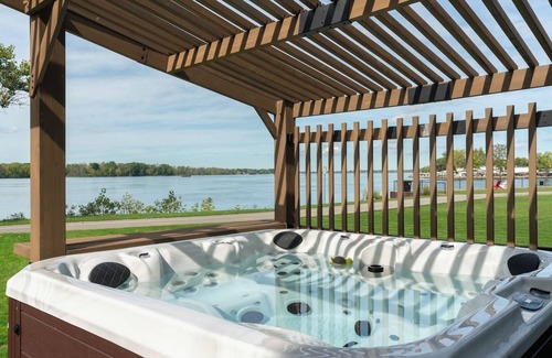 North Tonawanda House | The Niagara Shores by Sul Lago