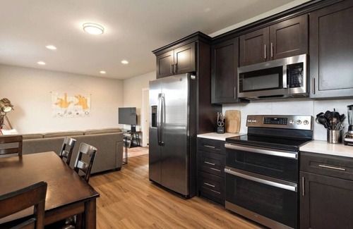 Stadium District Apartment | The Nook - Cozy city living steps from Tacoma’s waterfront, dining, and culture.