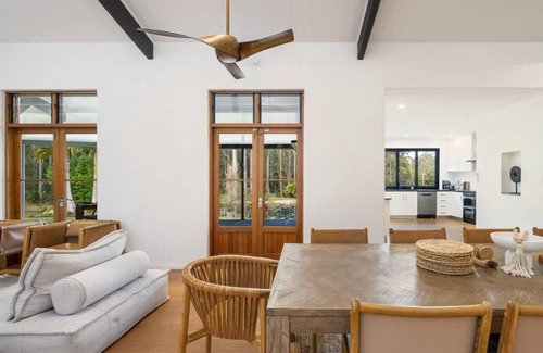 Tinbeerwah House | The Noosa Ranch - Where Nature meets Luxury