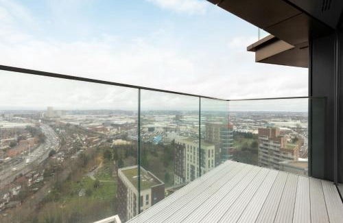 East Acton Apartment | The North Acton Collection