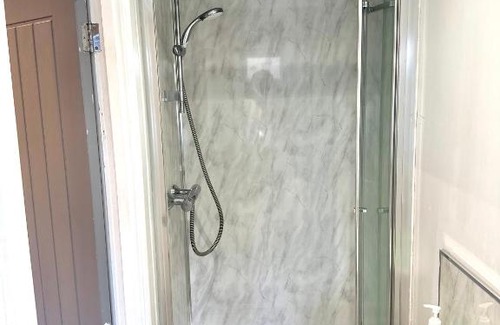 Wootton House | The North Stay Guest Suite