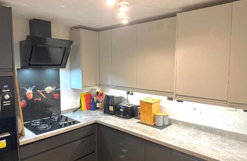 Wootton House | The North Stay Guest Suite