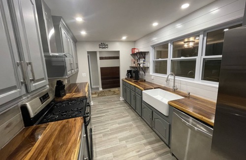 Ashley Oaks Other | The Oak at Windrock- cozy farmhouse on 2 acres