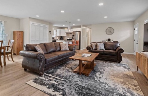 Oakley House | The Oakley-One Bedroom
