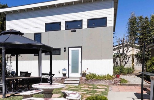 Brea Apartment | The Oasis Patio Pool House