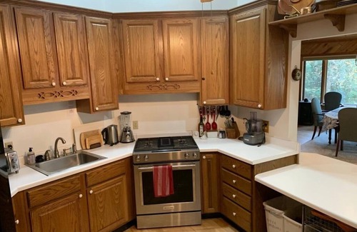 Three Lakes House | The Octagon. Lakefront, Free WIFI, Gas Grill, On the Chain and Snowmobile Trails