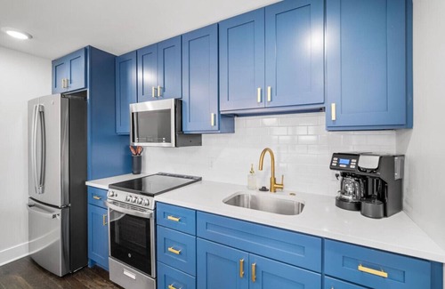North End Apartment | The Octopus House: Coastal Chic 2BR Retreat - Sleeps 6