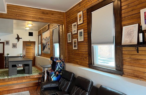 North Creek House | The Office at North Creek All Season Rental