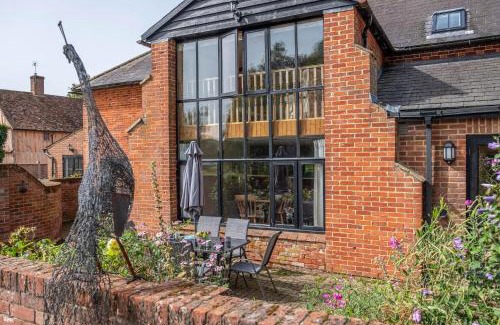 Ipswich House | The Old Barn
