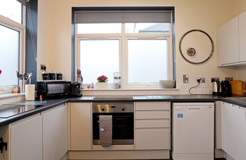 Norwich House | The Old Bike Shop Accommodation, Stunning Property for large Groups
