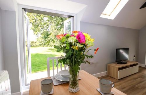 Netley House | The Old Parlour