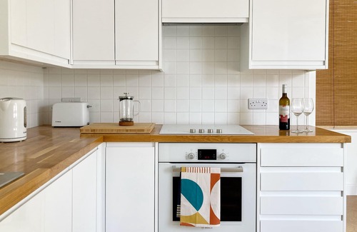 Wadsworth Cottage | THE OLD RIVERSIDE SCHOOL HOUSE, pet friendly in Hebden Bridge