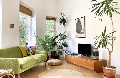 Wadsworth Apartment | The Old Riverside School House