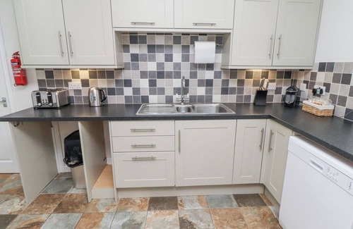 Lowick House | THE OLD SCHOOL, pet friendly, character holiday cottage in Lowick