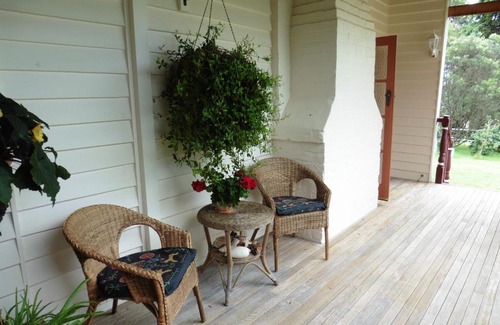 South Wolumla Bed & Breakfast | The Old School Bed and Breakfast
