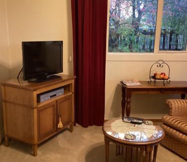 Greytown Bed & Breakfast | The Old School House bed and breakfast