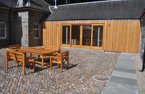 West Laroch House | The Old Stables, Alltshellach Cottages