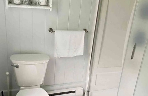 Bracebridge Cottage | The Olde Vault House