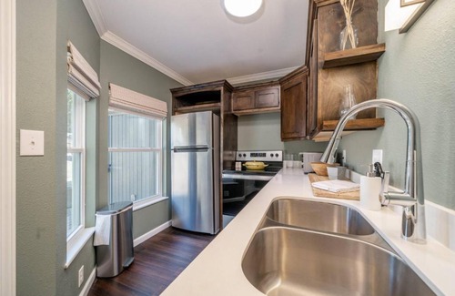 Lake Hamilton House | The Olive Tree Loft