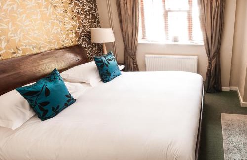 Beaminster Hotel | The Ollerod