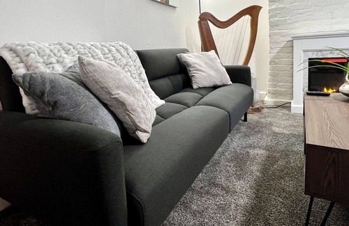 Greeley Apartment | The Onyx House - Full downstairs apartment!