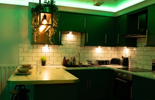 Bradford Apartment | The Opulence