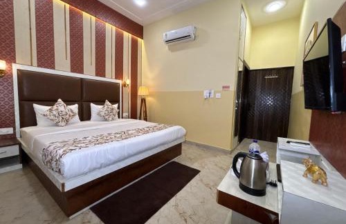 Agra House | The Orchid Retreat