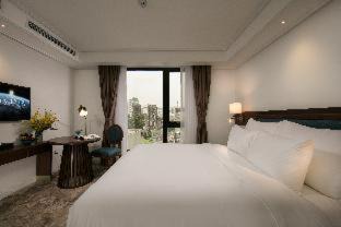 Hang Trong Hotel | The Oriental Jade Hotel