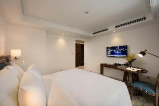 Hang Trong Hotel | The Oriental Jade Hotel