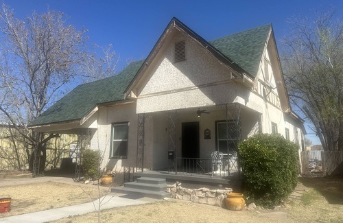 Roswell House | The Original 1947 UFO Home Downtown Roswell NM