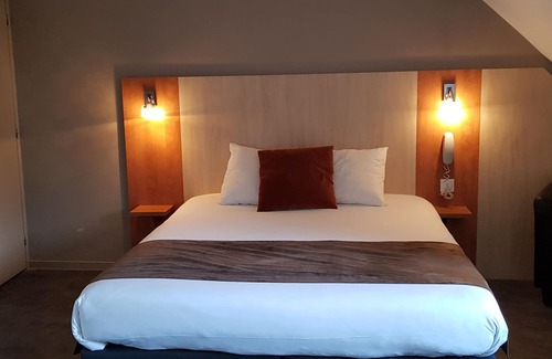 Richebourg - Saint-Clement Hotel | The Originals City, Hôtel Novella Nantes Centre Gare