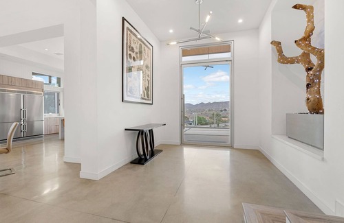 Yucca Valley House | The Overlook by Fieldtrip | 5 Bd Modern Luxury with Infinity Pool & Views