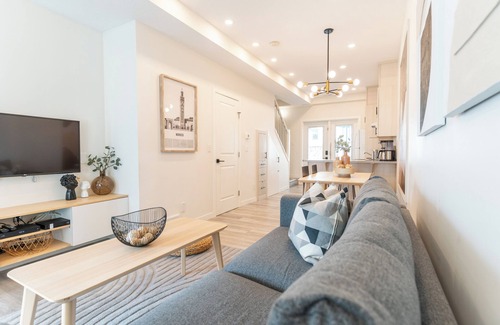 Harvie Heights House | The overlook stay | Free parking|48
