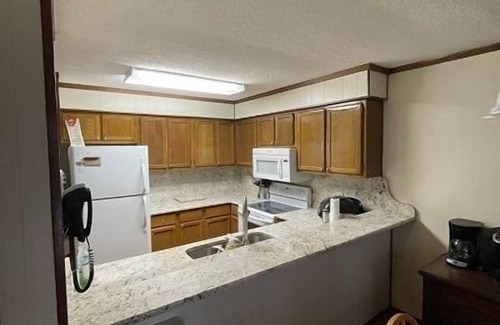 Banner Elk Condo | The Owl Cove! Level entry - Overlook Wedding Barn Discount - 2118