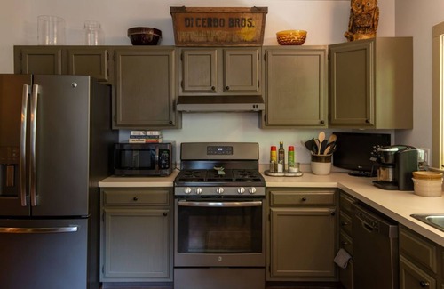 Jim Thorpe House | The Owl House on Broadway – Historic Home with 3 King Bedrooms and 3.5 Baths