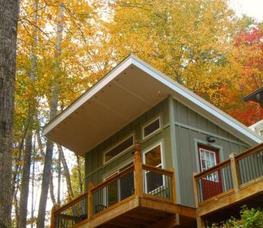 Robbinsville House | The Owl's Perch