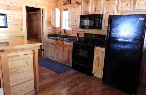 Royal Cabin | The Ozark.n