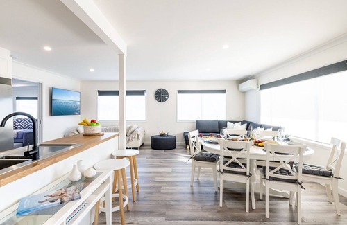 Anna Bay House | The Pacific Pearl,16 Pacific Avenue, Anna Bay - pet friendly, air con