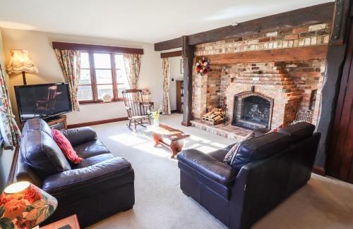 East Barkwith House | The Paddock